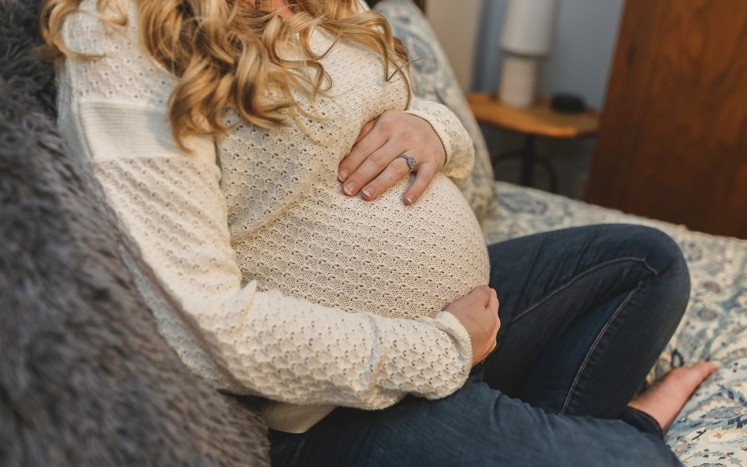 Utiliser un coussin de grossesse pour bénéficier de plus de confort